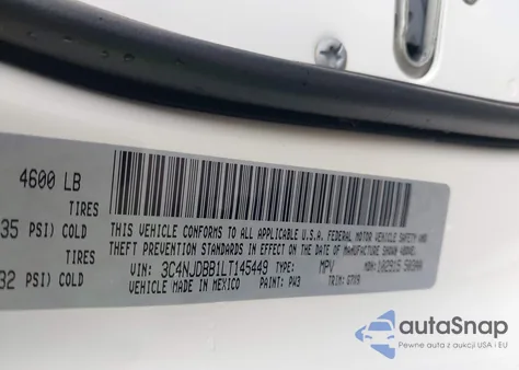 2020 Jeep Compass Latitude 4X4 z USA, uszkodzony, nr VIN 3C4NJDBB1LT145449